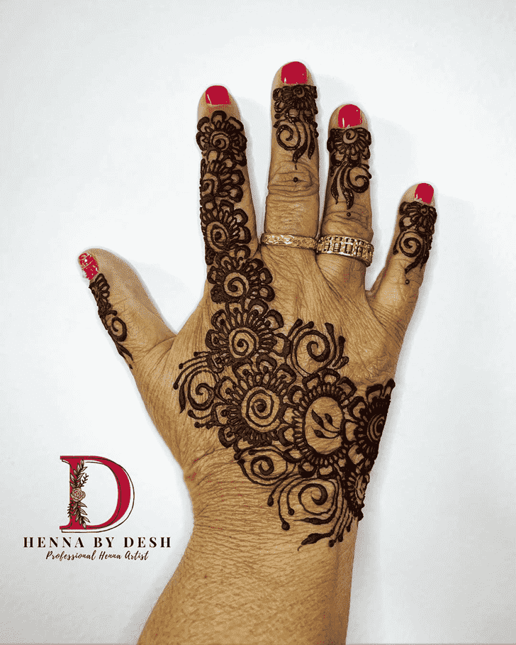 Elegant Dharan Henna Design
