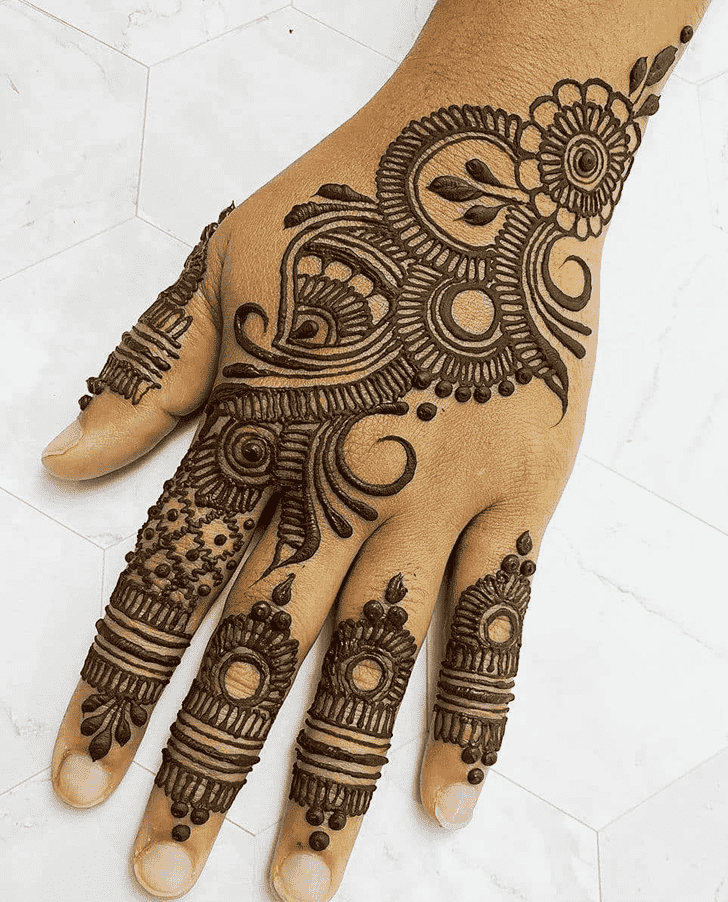 Exquisite Dharan Henna Design