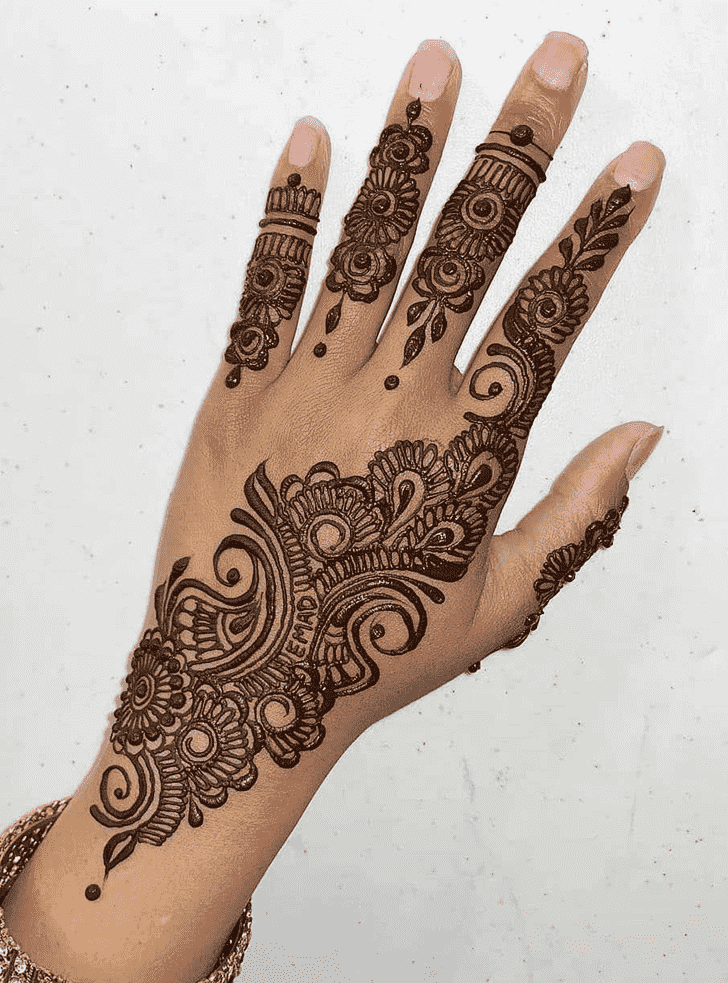 Fetching Dharan Henna Design