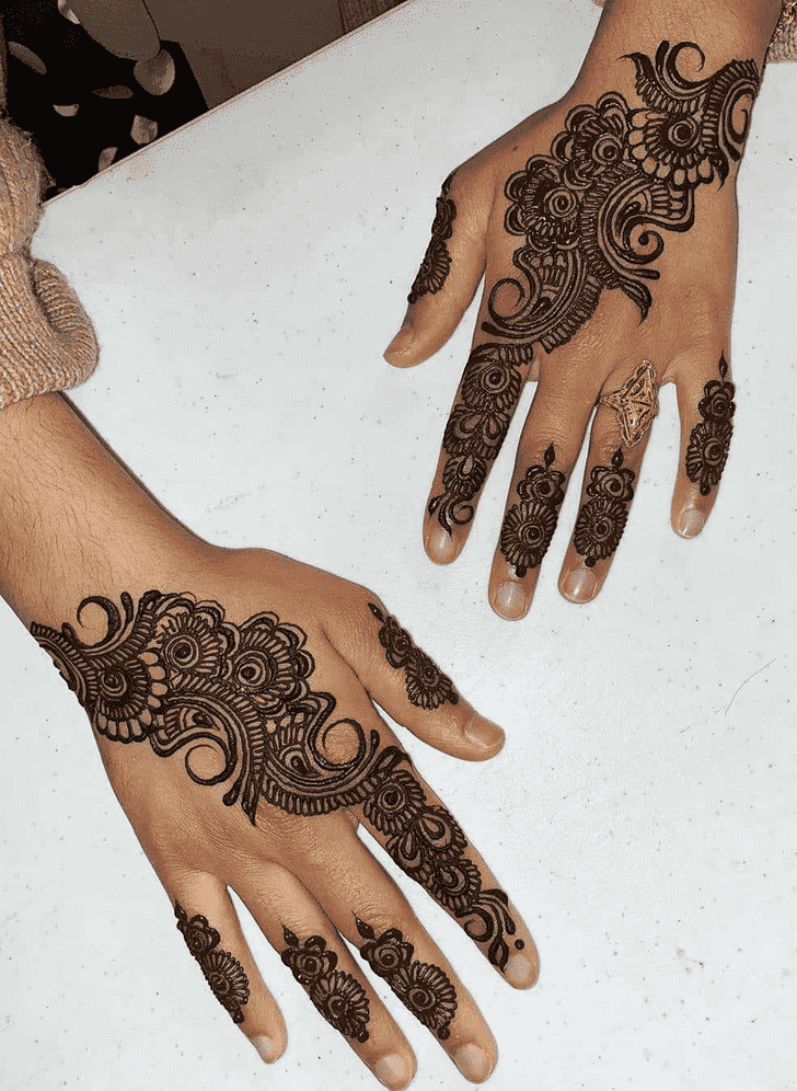 Gorgeous Dharan Henna Design