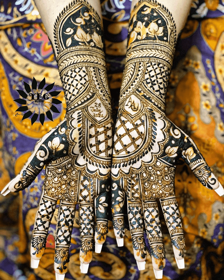 Magnificent Dharan Henna Design