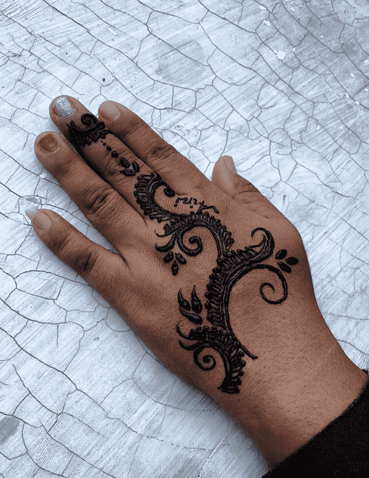 Stunning Dharan Henna Design