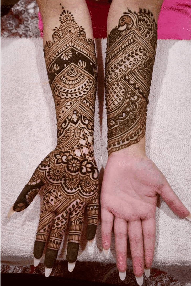 Appealing Divine Henna design