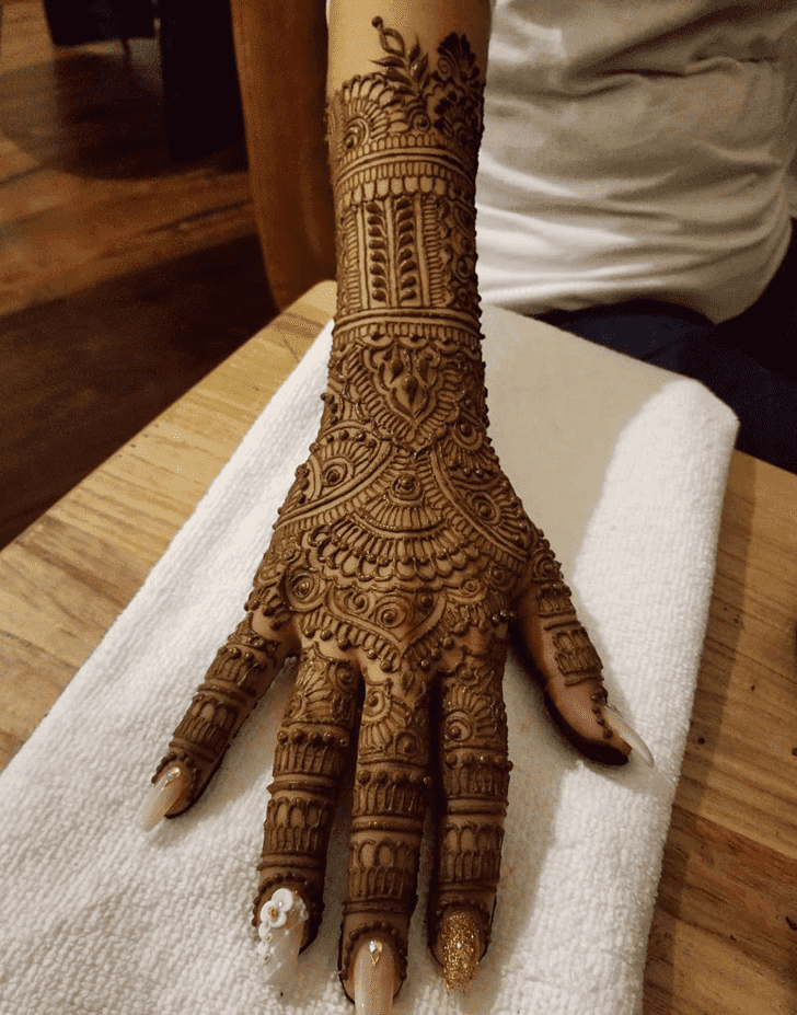 Comely Divine Henna design