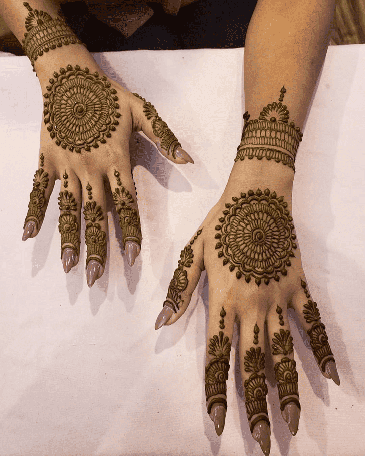Fair Divine Henna design