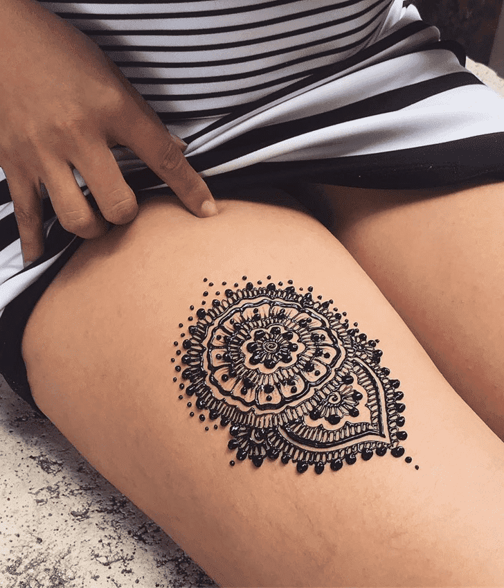 Slightly Divine Henna design