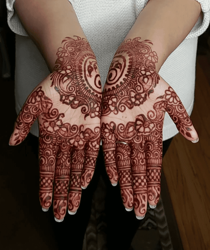 Alluring Diwali Henna Design