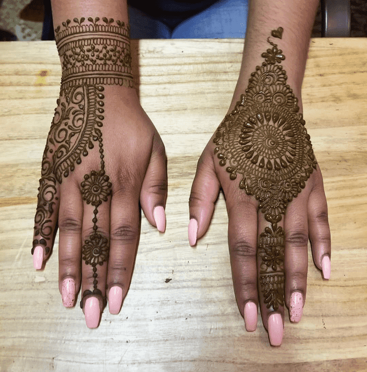 Appealing Diwali Henna Design
