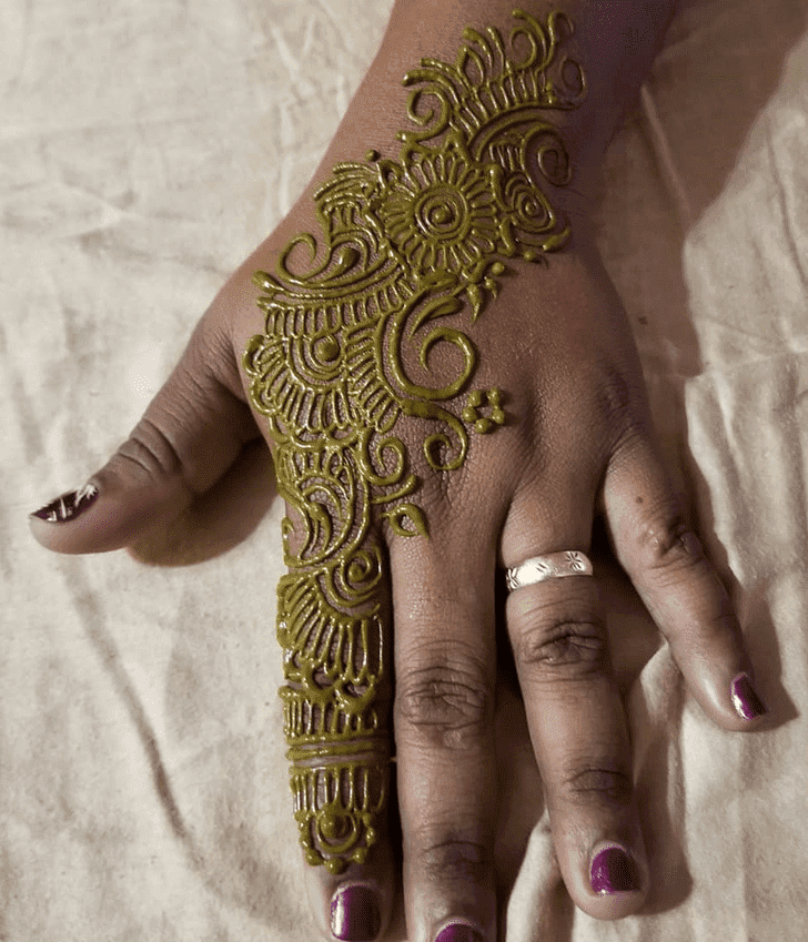 Elegant Diwali Henna Design