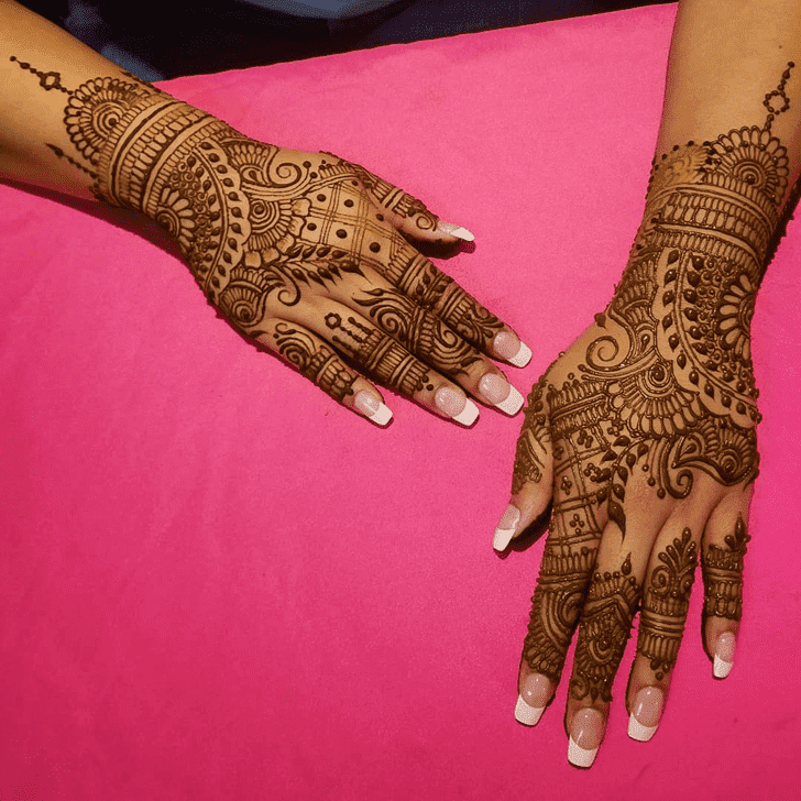 Shapely Diwali Henna Design