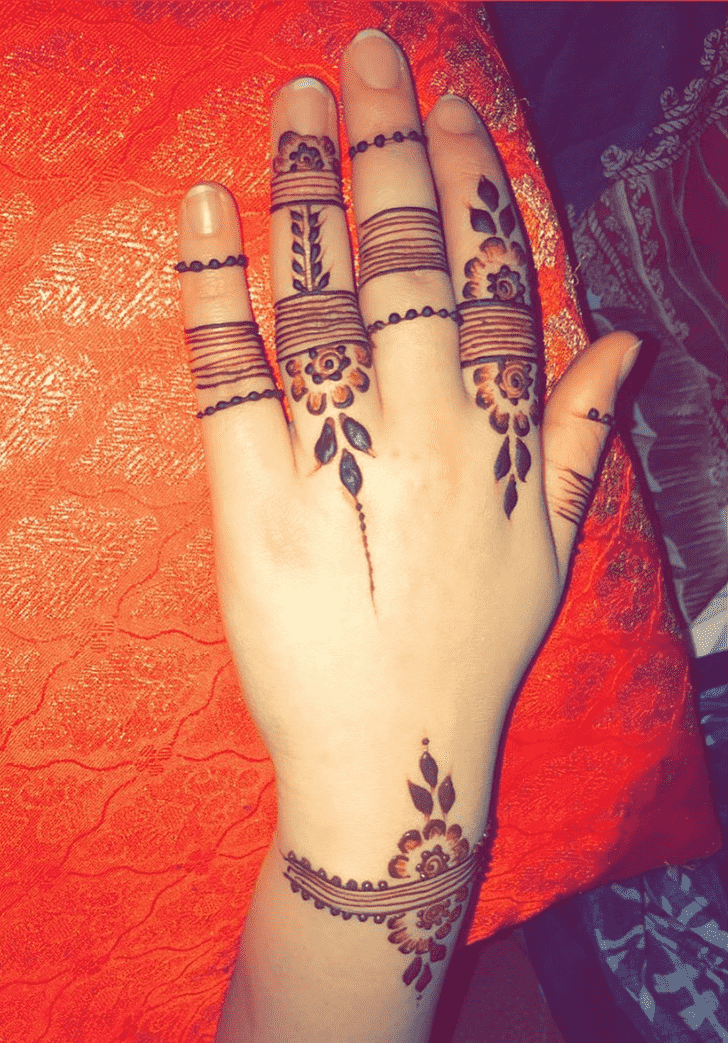 Splendid Dubai Henna Design