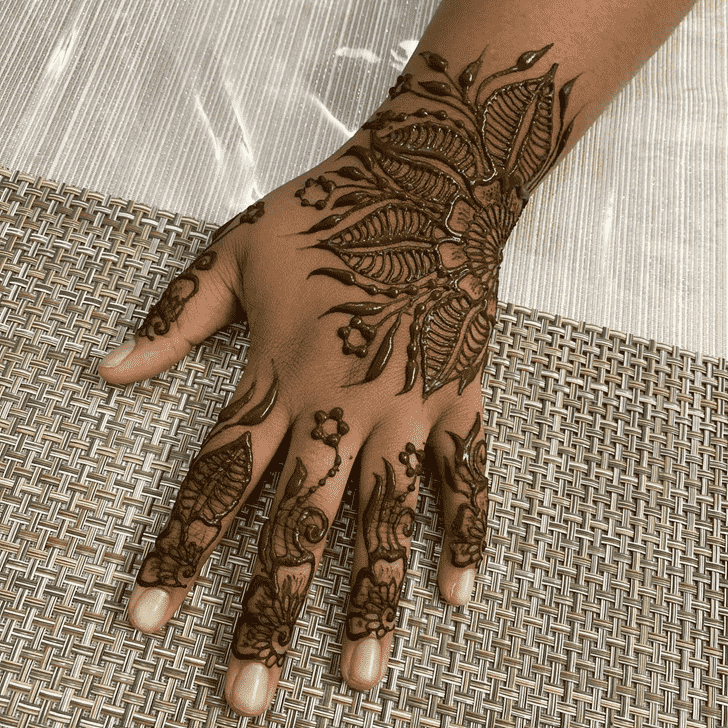 Magnetic Dulhan Henna Design