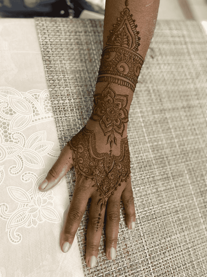 Nice Dulhan Henna Design