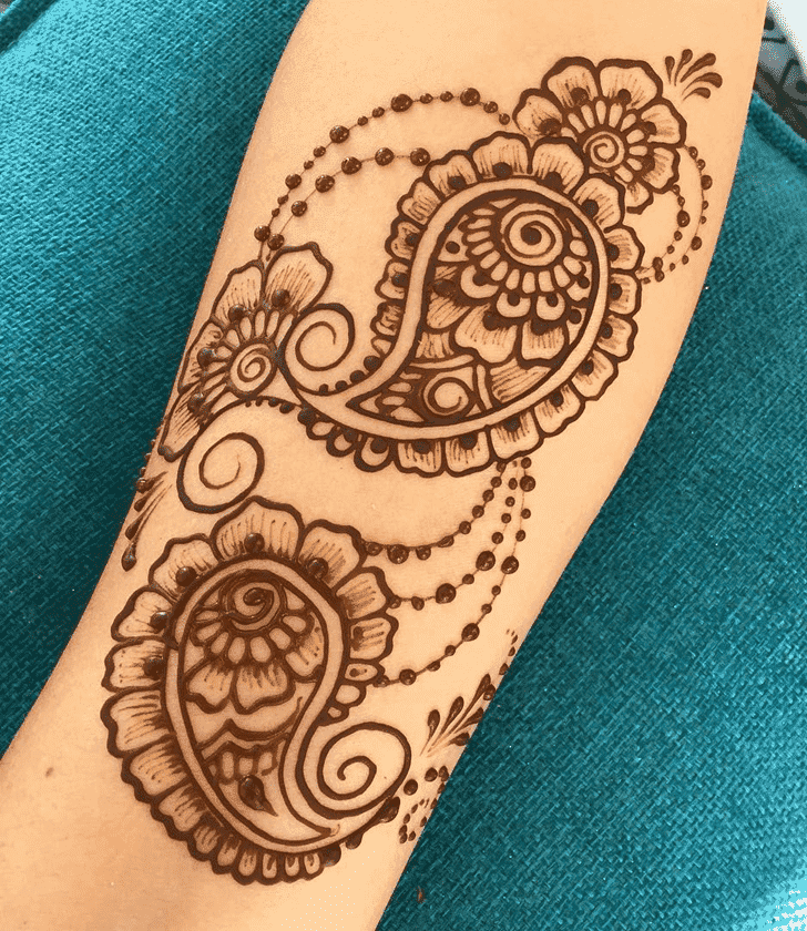 Bewitching Easter Henna Design