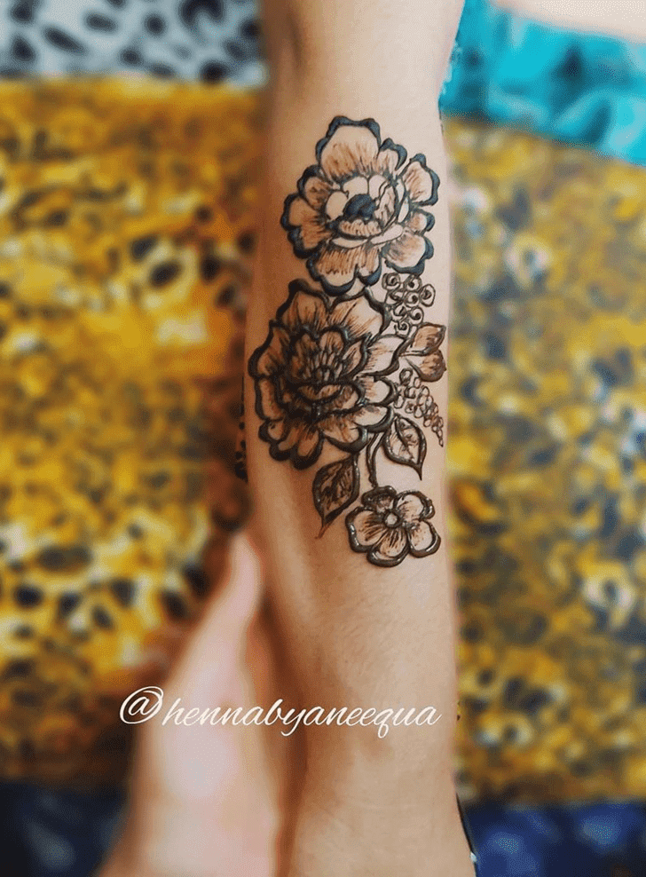 Captivating Easy Henna Design