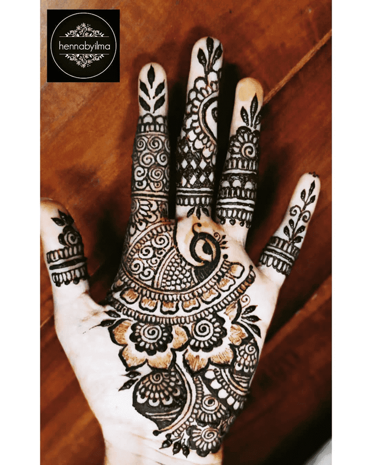 Exquisite Easy Henna Design