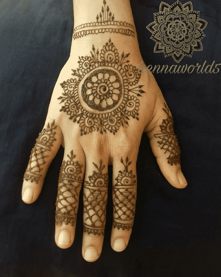 Pretty Easy Henna Design