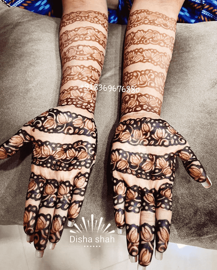 Comely Egyptian Henna Design
