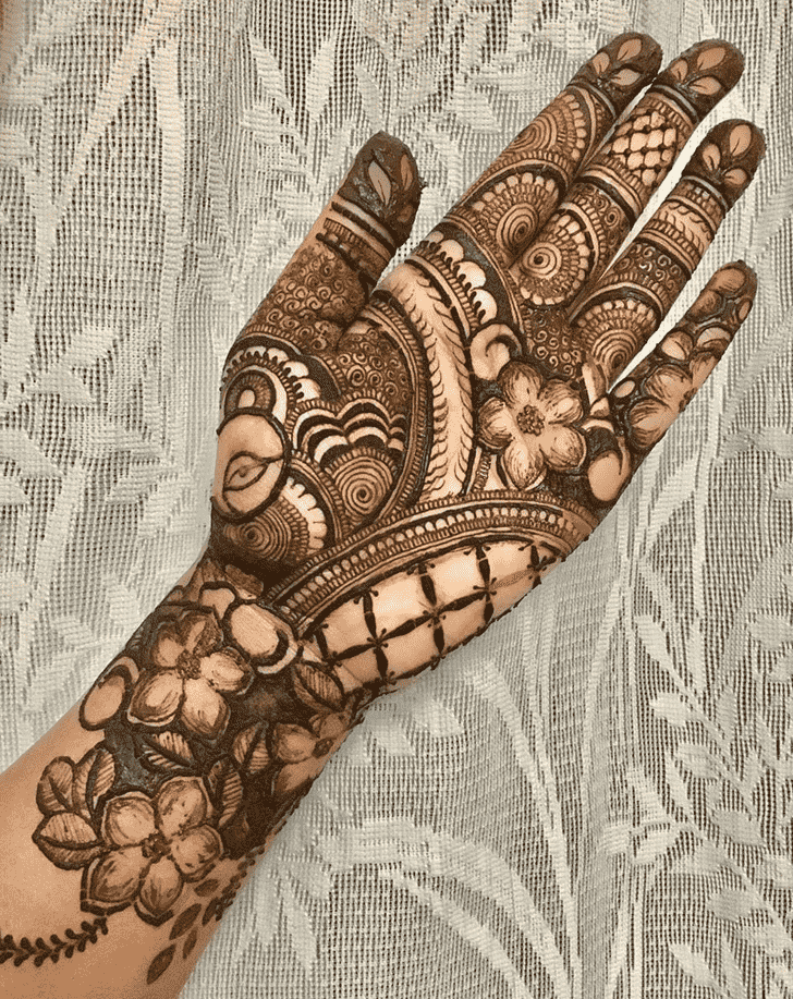 Stunning Egyptian Henna Design