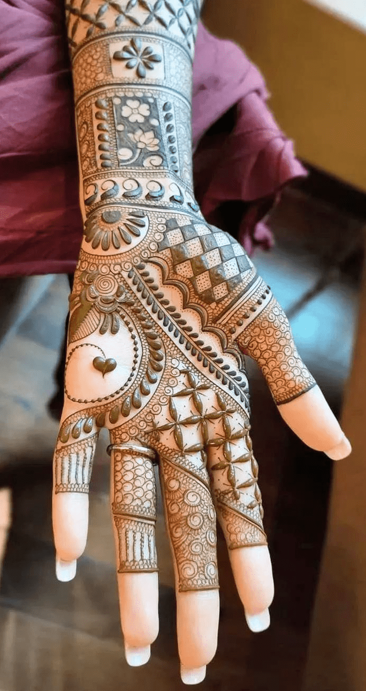 Exquisite Elegant Henna Design