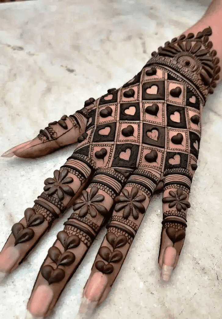 Fascinating Elegant Henna Design