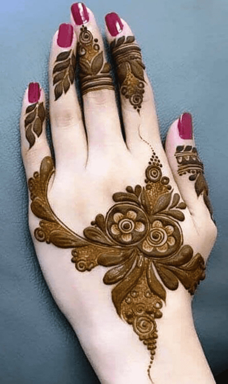 Radiant Elegant Henna Design
