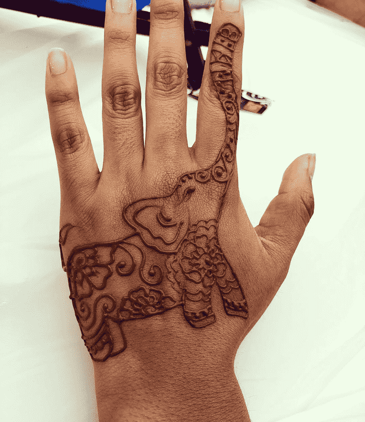 Mesmeric Elephant Henna Design