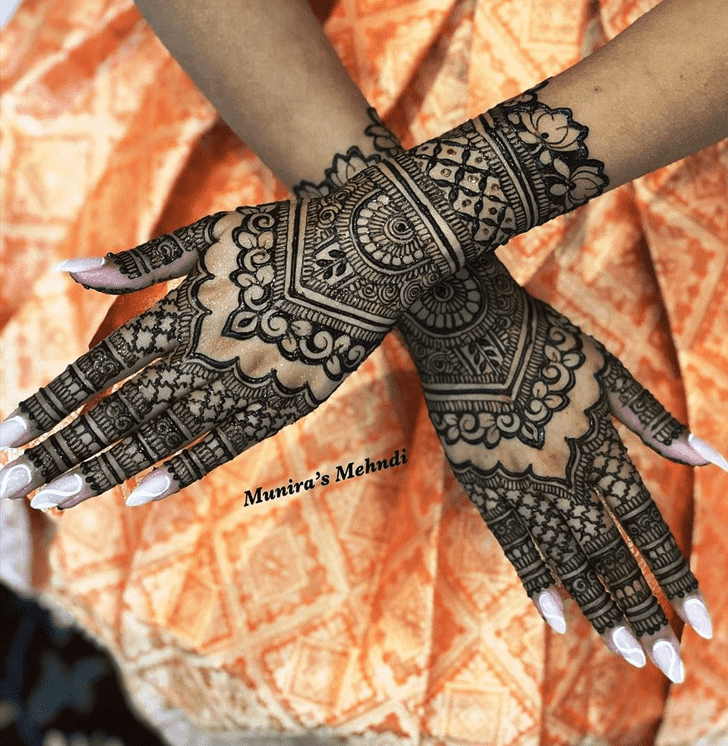 Elegant Engagment Henna Design