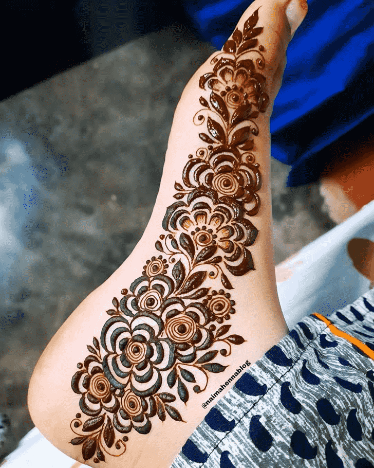 Exquisite Epic Henna design