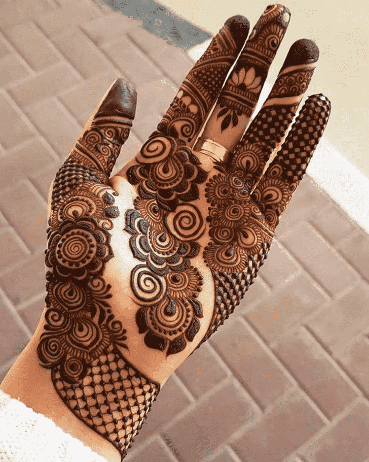 Pleasing Epic Henna design