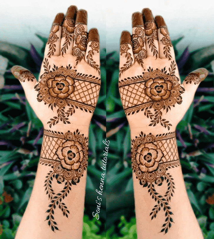 Superb Epic Henna design