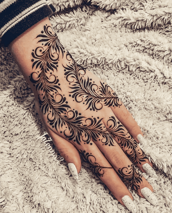 Pleasing Faisalabad Henna Design