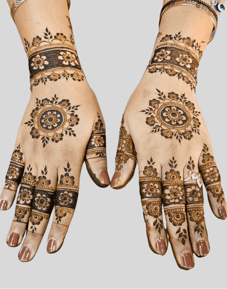 Adorable fancy Henna Design