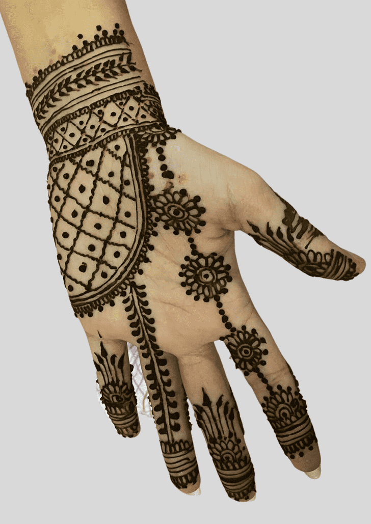 Bewitching fancy Henna Design