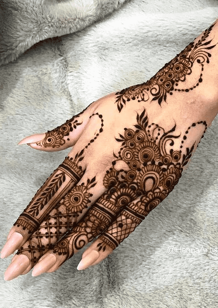 Appealing Fancy Henna Design