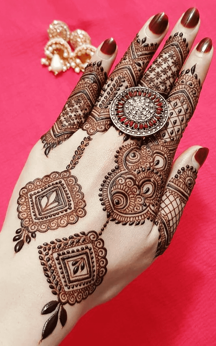 Nice Fancy Henna Design