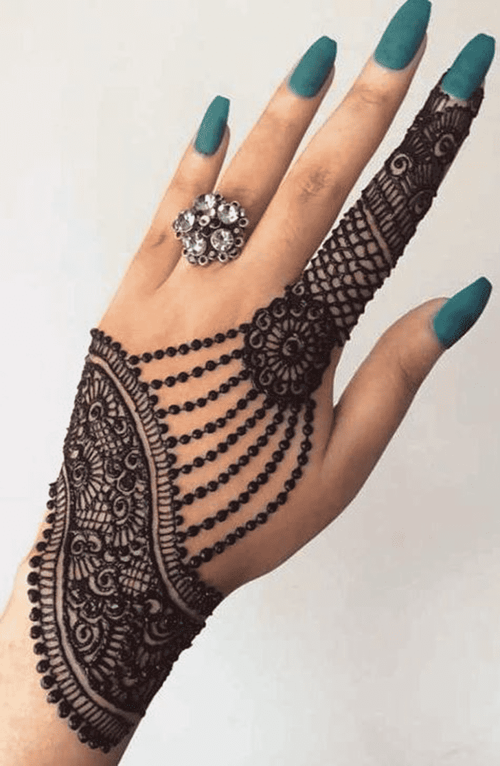 Ravishing Fancy Henna Design