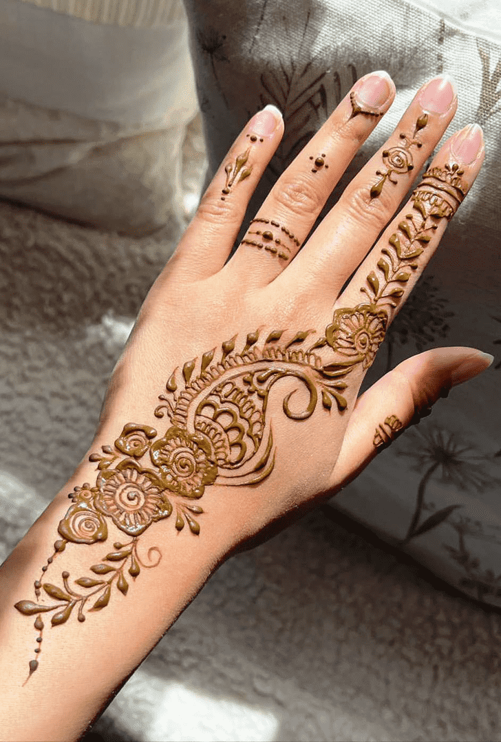 Stunning Fancy Henna Design