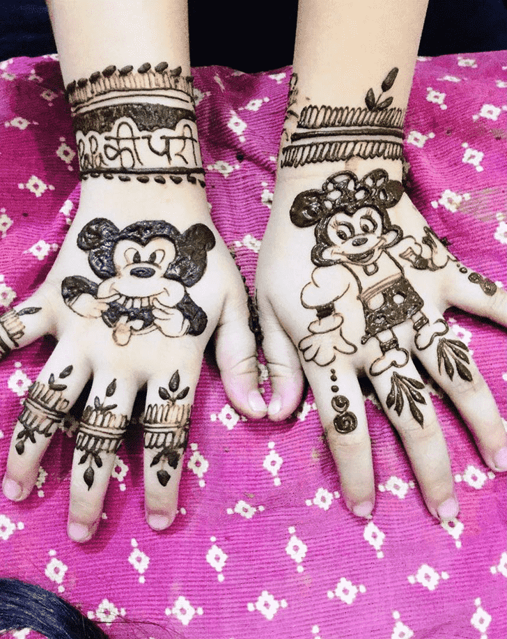 Enticing Faridabad Henna Design