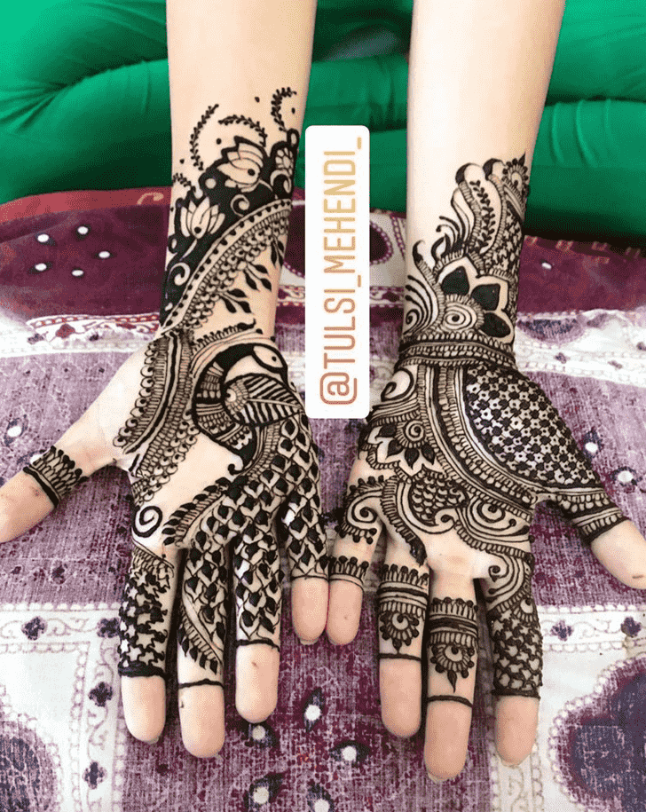 Ravishing Faridabad Henna Design