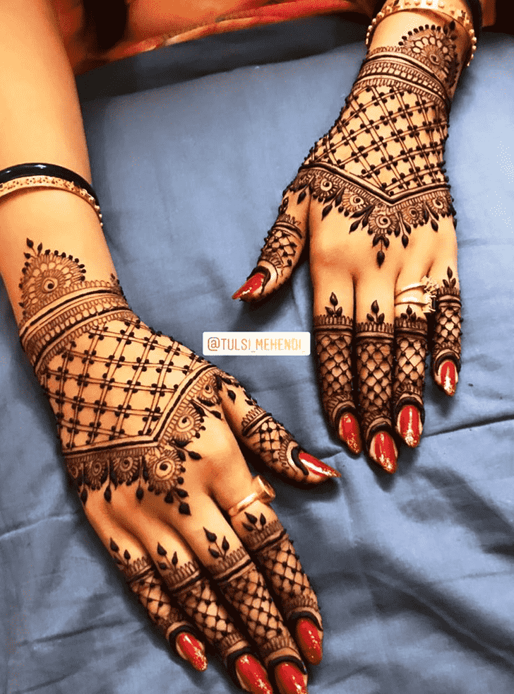 Refined Faridabad Henna Design