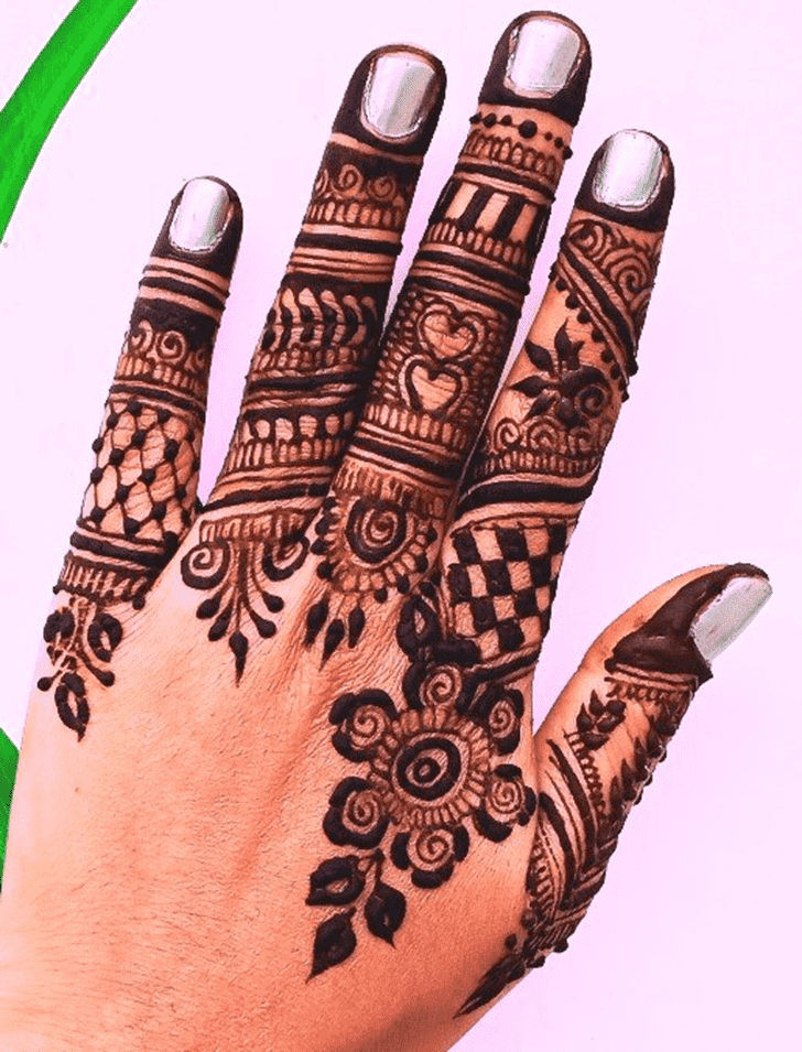 Charming Hand Finger Mehndi Design