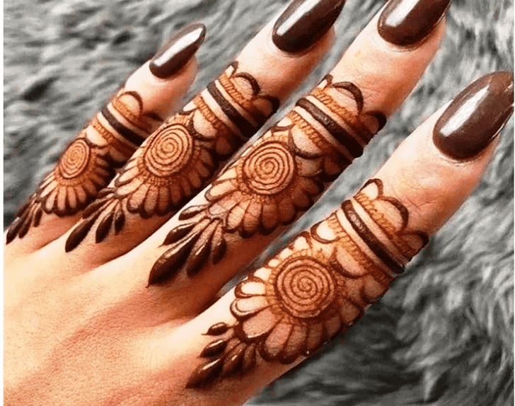Enticing Hand Finger Mehndi Design