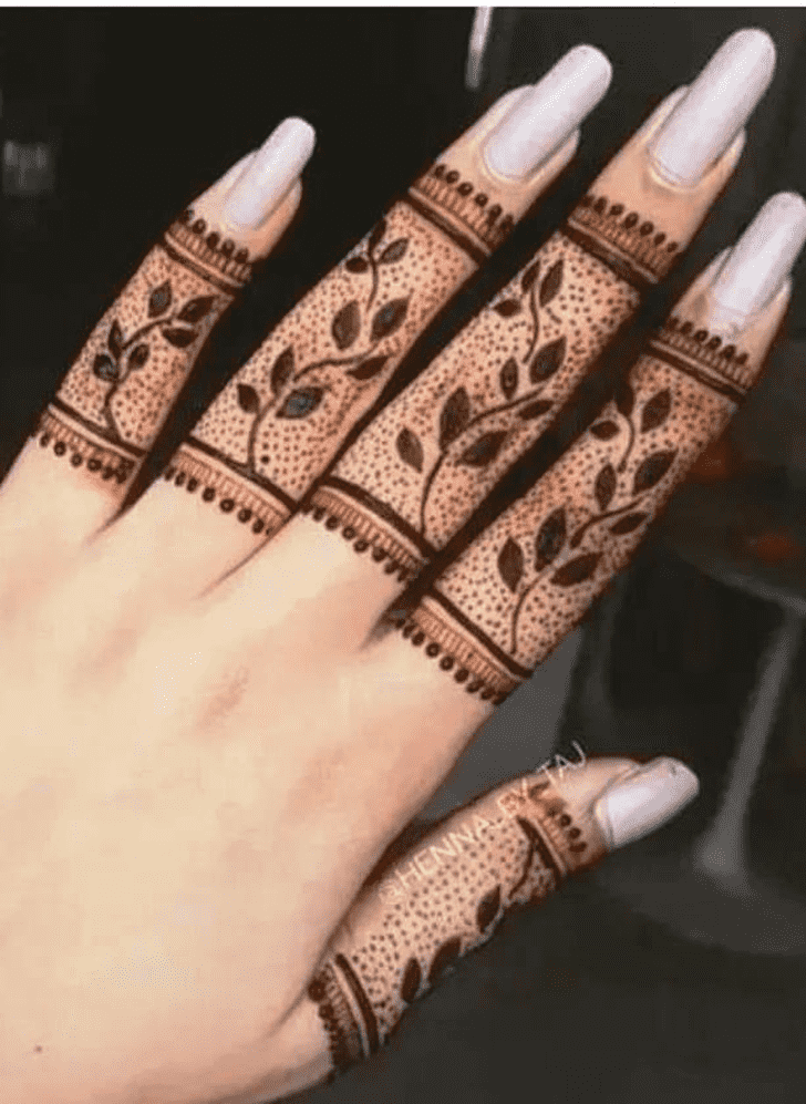Exquisite Hand Finger Mehndi Design