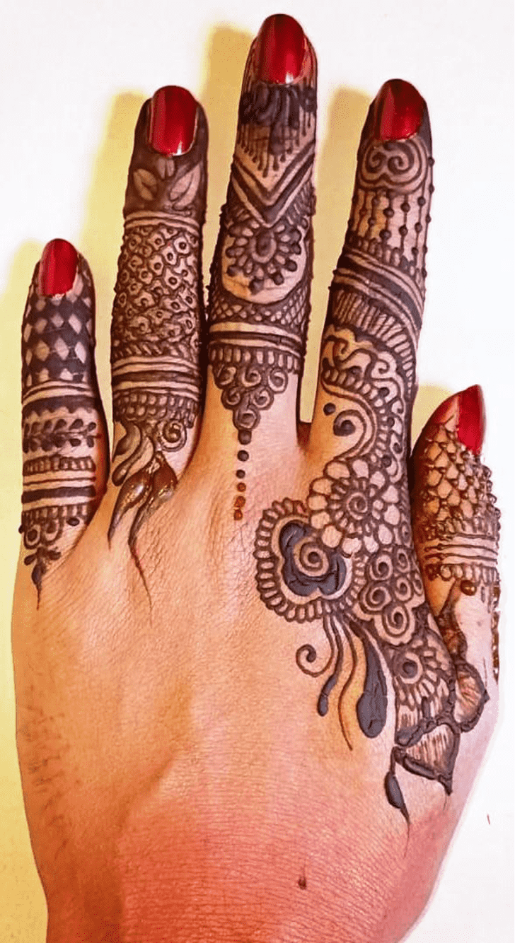 Grand Hand Finger Mehndi Design