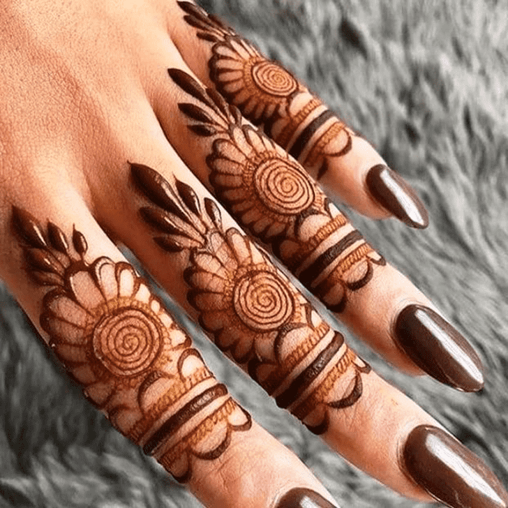 Nice Hand Finger Mehndi Design