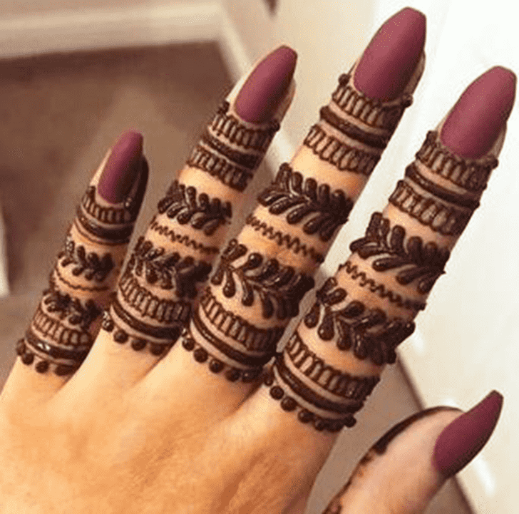 Radiant Hand Finger Mehndi Design