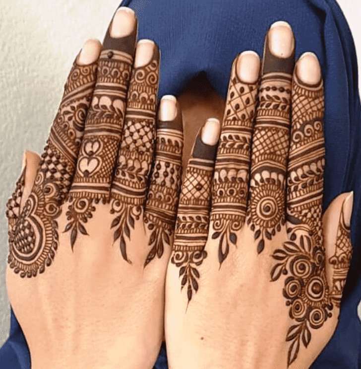 Refined Hand Finger Mehndi Design