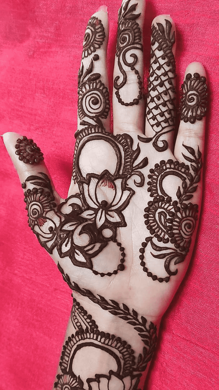 Delightful Floral Henna Design