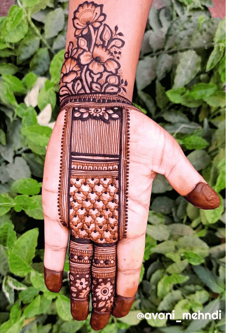 Classy Flower Henna design